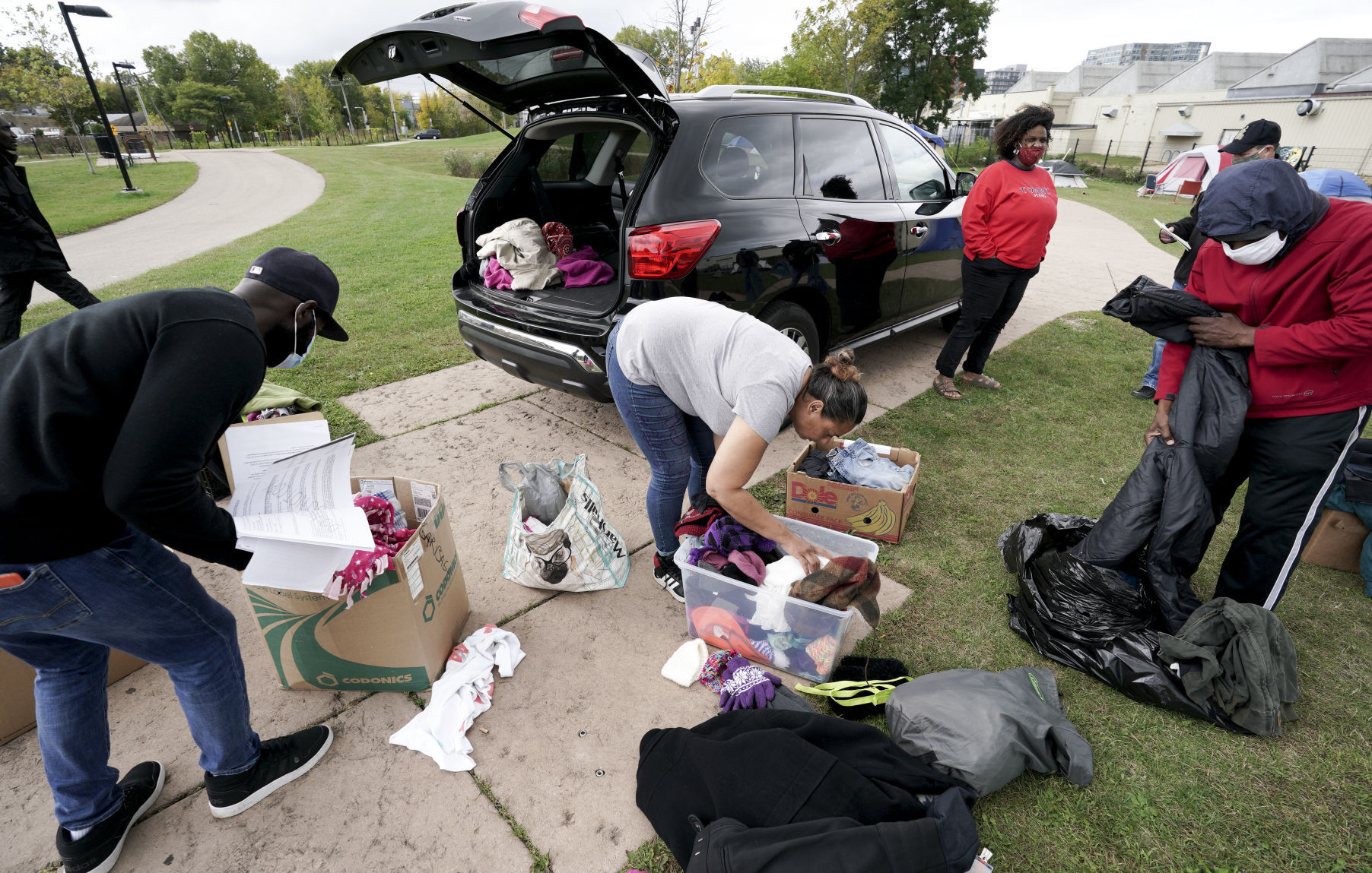 Homeless advocates bringing supplies